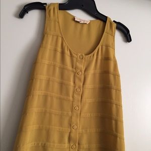 Hi-lo mustard color top